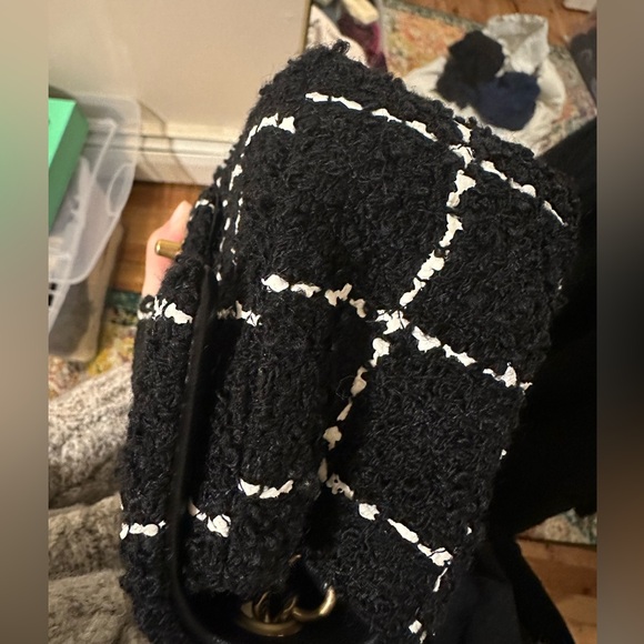 Authentic Chanel Mini Pearl Crush Flap Bag in Tweed & Antique Gold Hardware - Picture 9 of 16